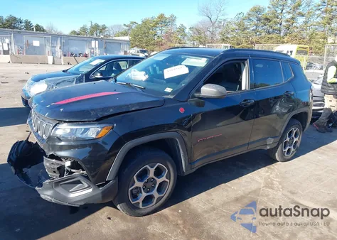 2022 Jeep Compass Trailhawk 4X4 z USA, uszkodzony, nr VIN 3C4NJDDB7NT101035